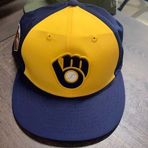 Base ball hat new
